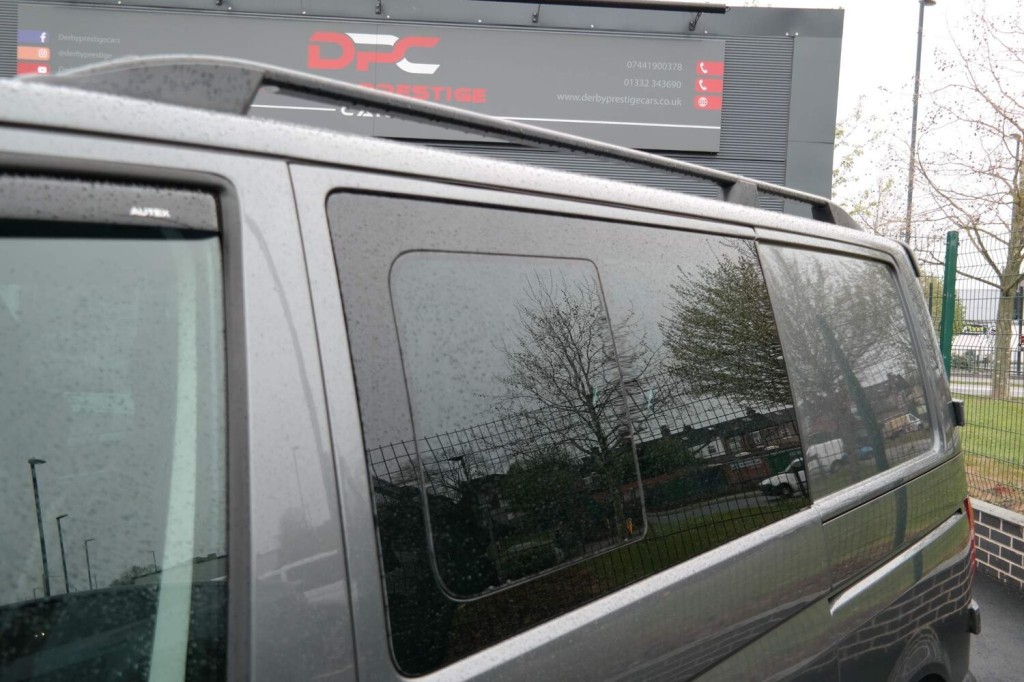 VOLKSWAGEN TRANSPORTER