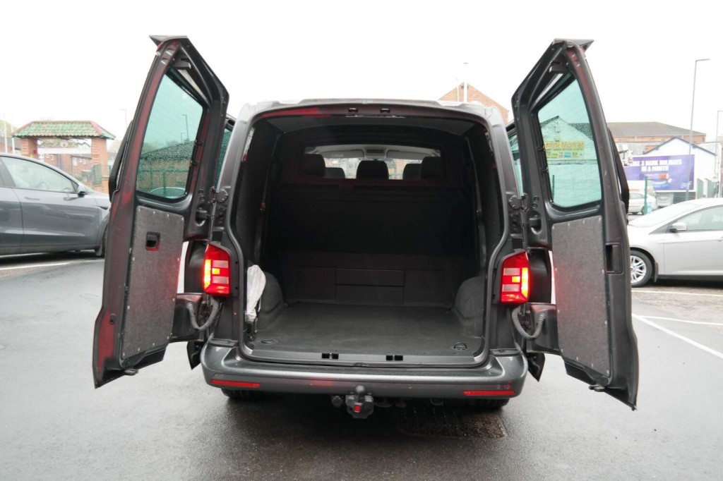 VOLKSWAGEN TRANSPORTER