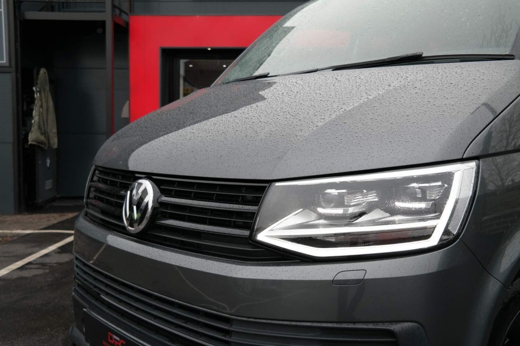 VOLKSWAGEN TRANSPORTER