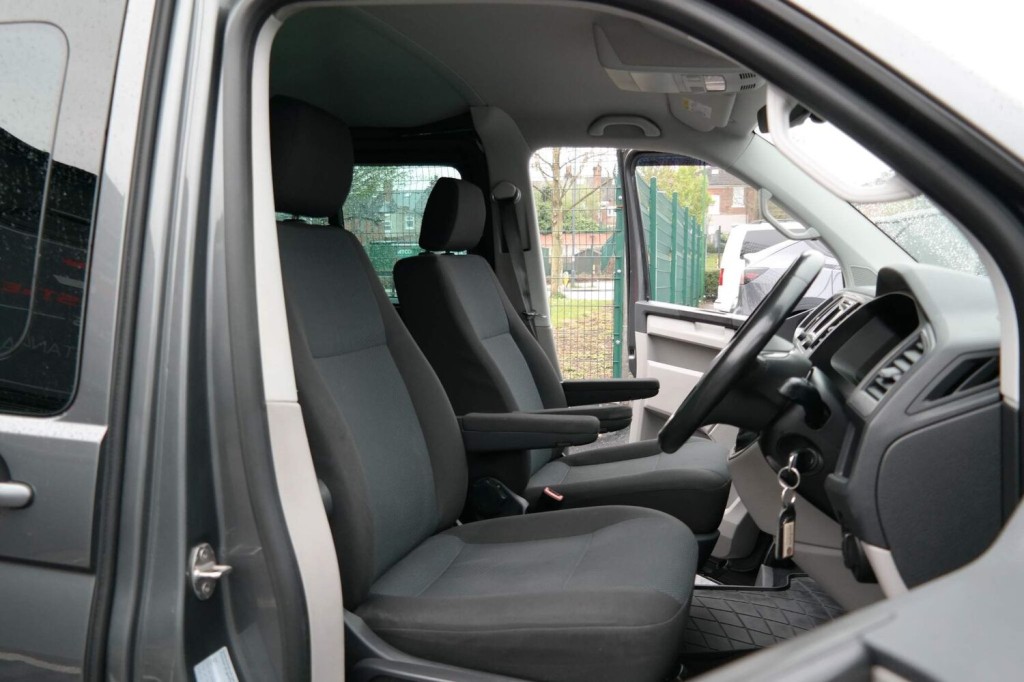 VOLKSWAGEN TRANSPORTER