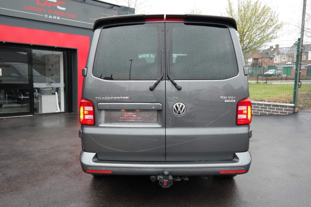 VOLKSWAGEN TRANSPORTER