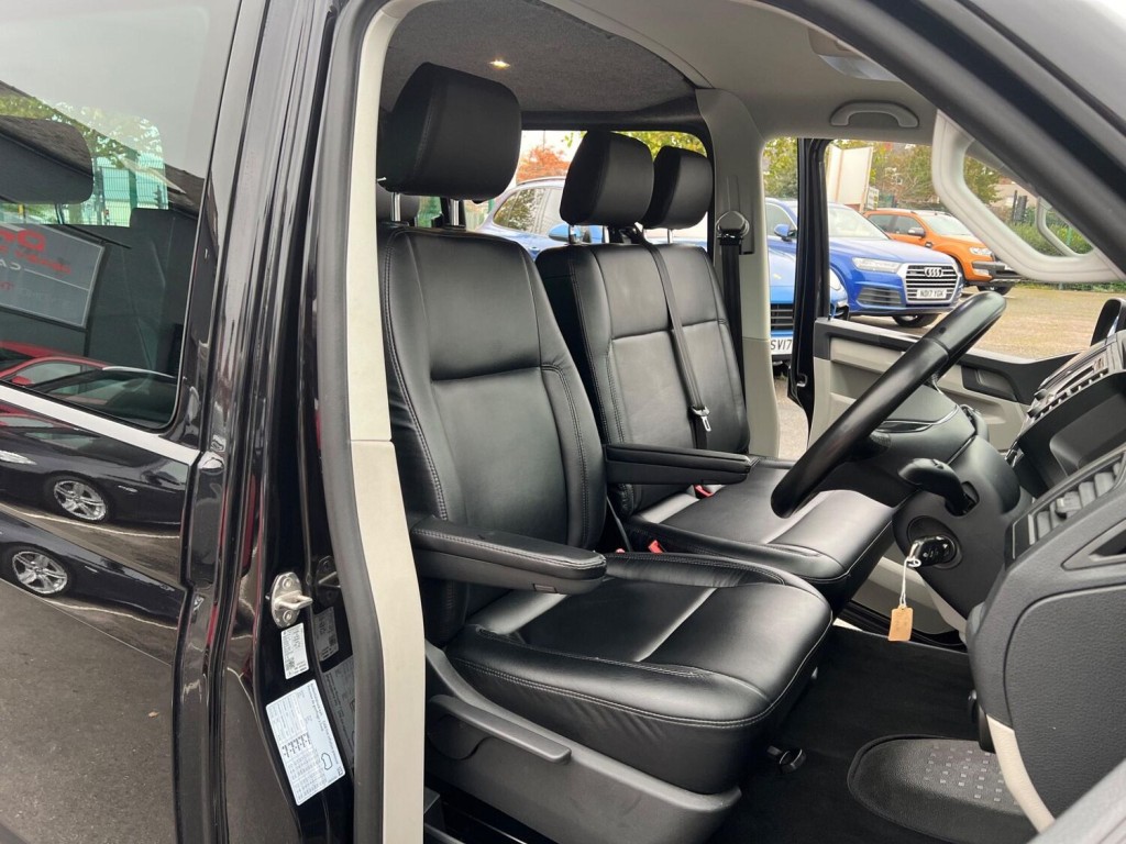 VOLKSWAGEN TRANSPORTER