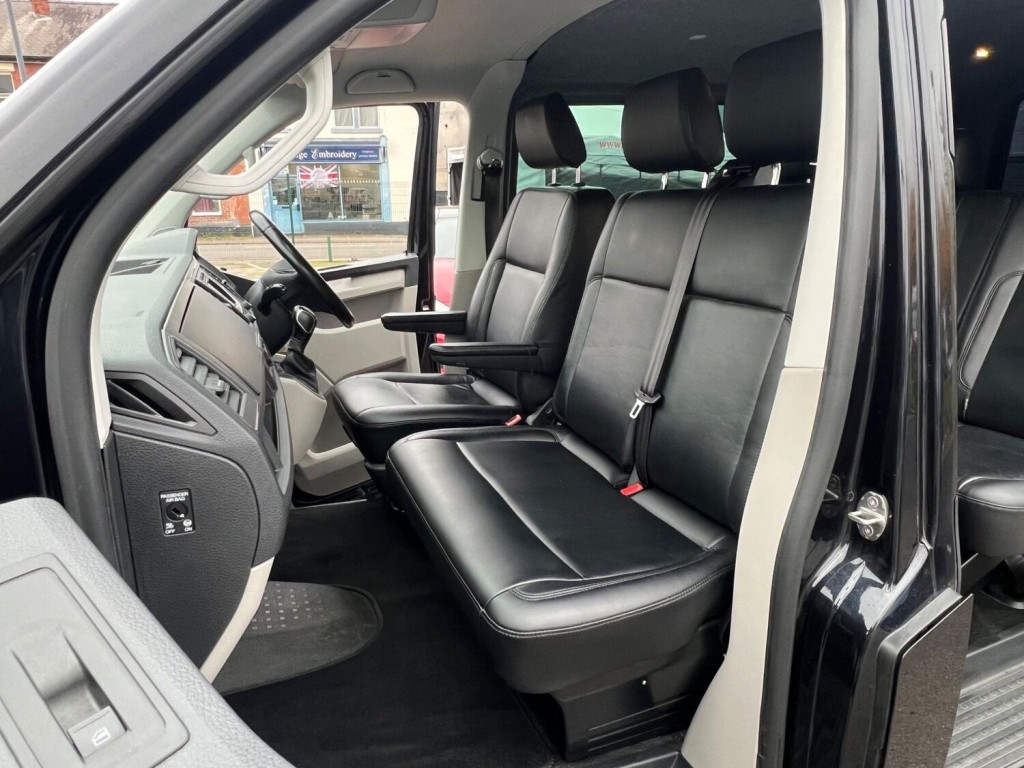 VOLKSWAGEN TRANSPORTER