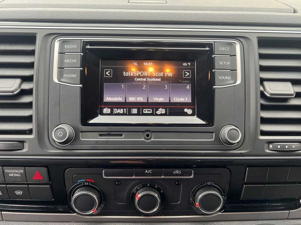 VOLKSWAGEN TRANSPORTER