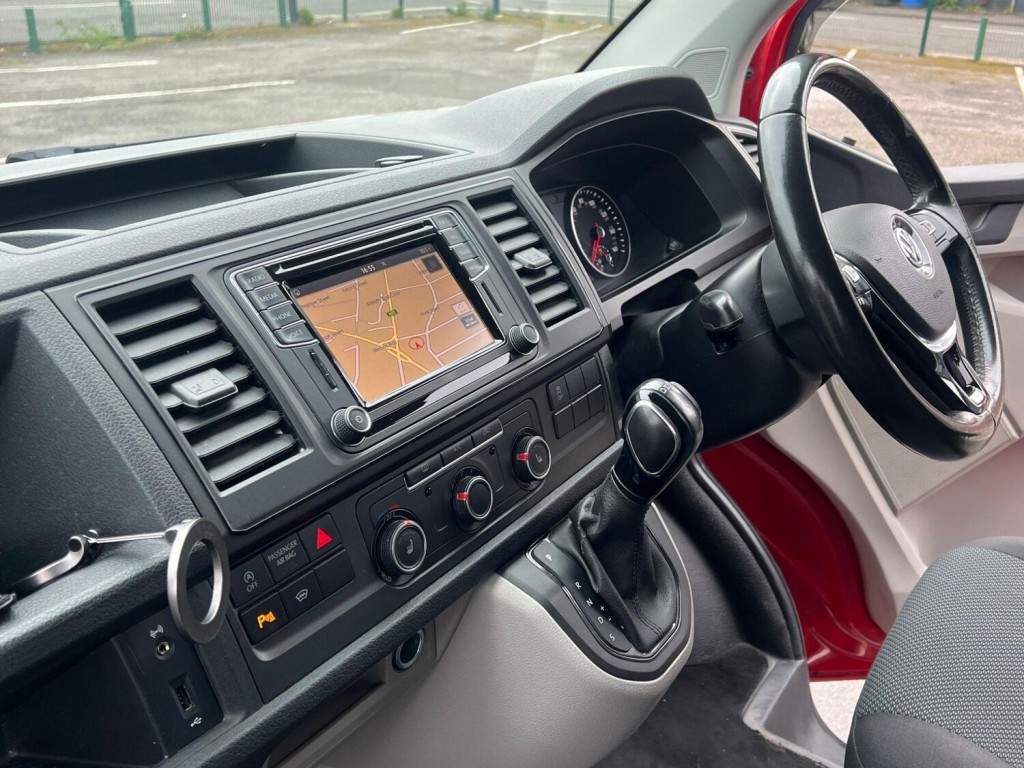 VOLKSWAGEN TRANSPORTER