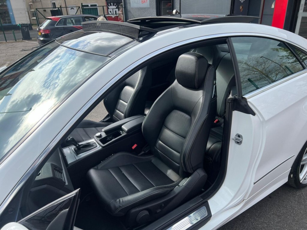 MERCEDES-BENZ E CLASS