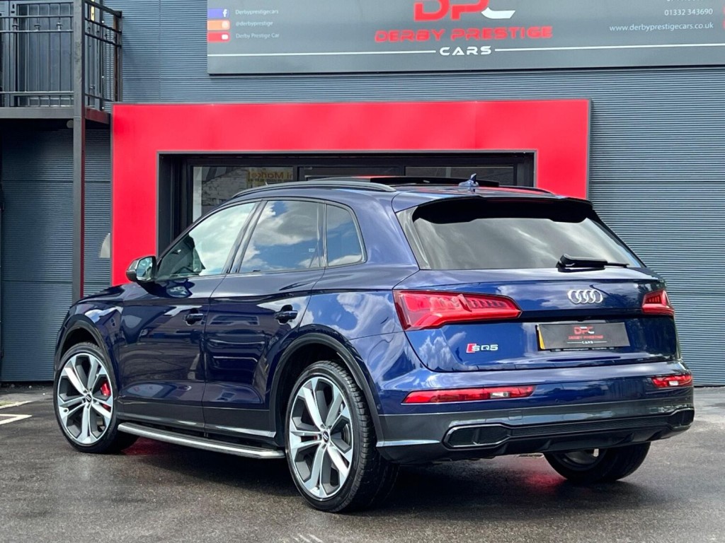 AUDI SQ5