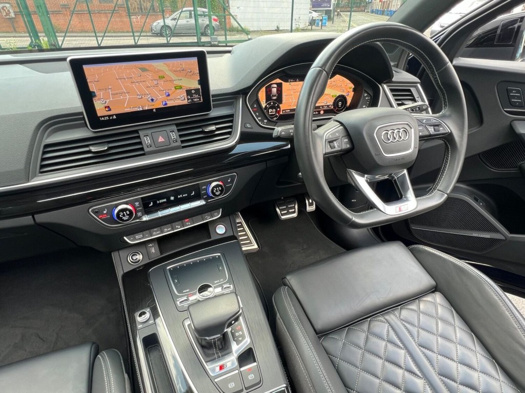 AUDI SQ5