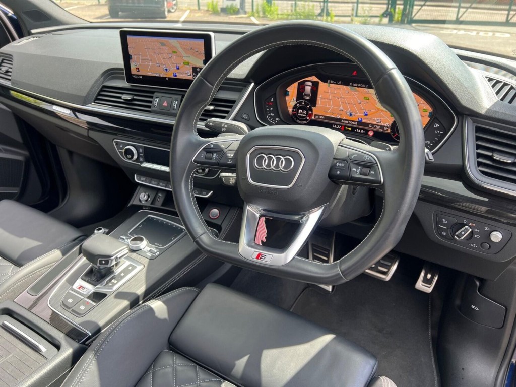 AUDI SQ5