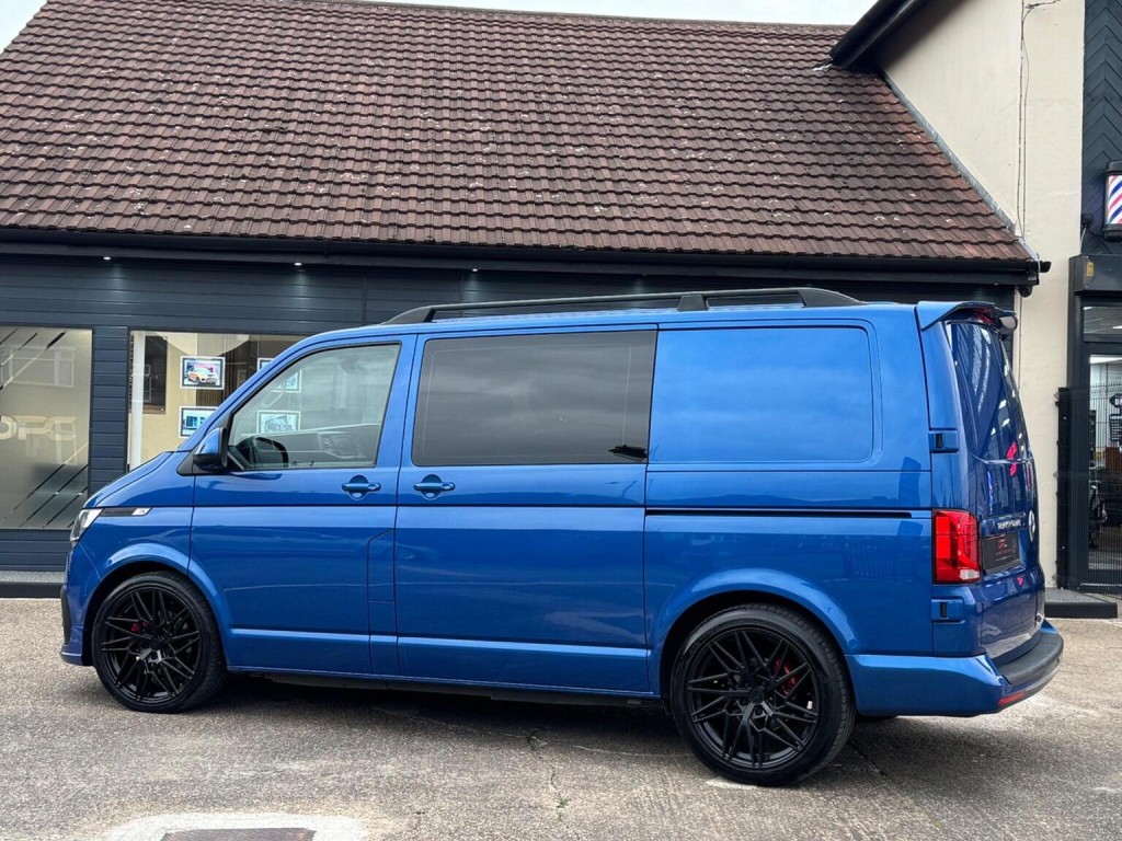 VOLKSWAGEN TRANSPORTER