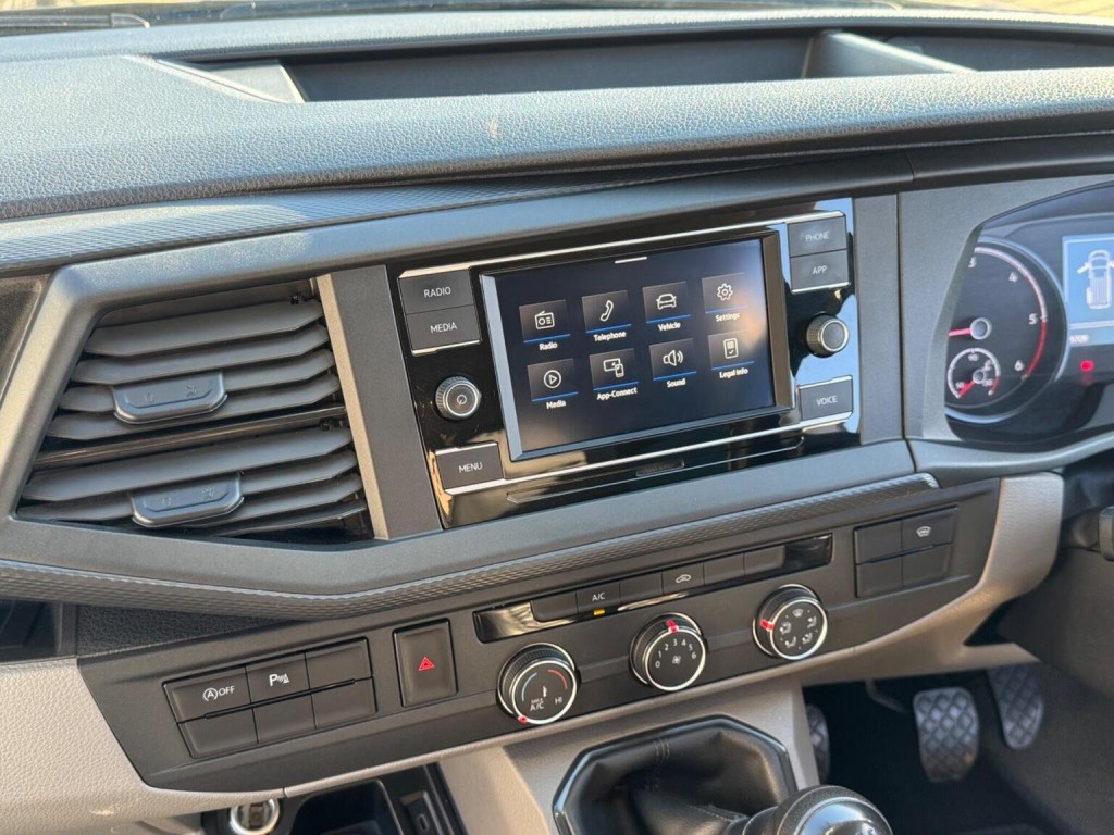 VOLKSWAGEN TRANSPORTER