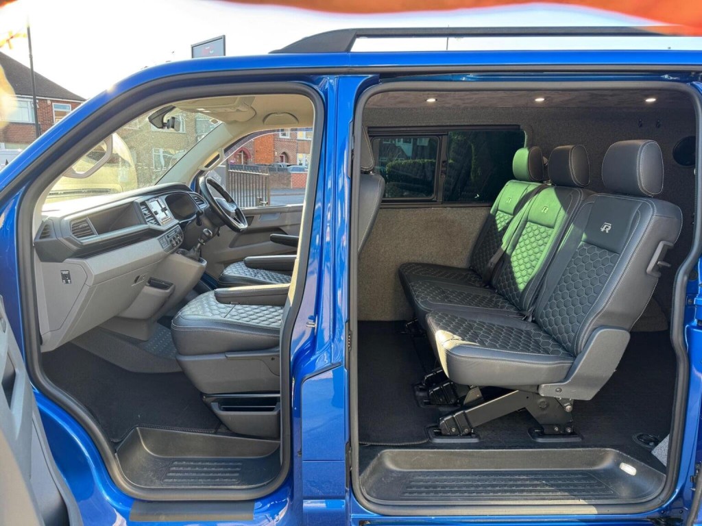 VOLKSWAGEN TRANSPORTER