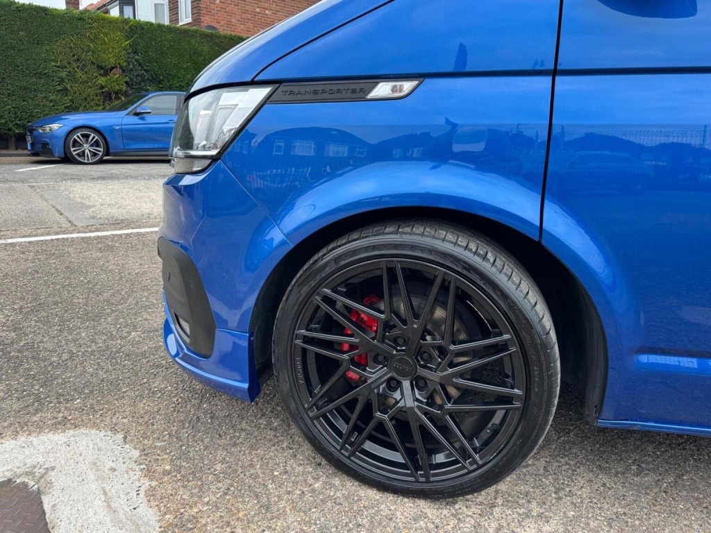 VOLKSWAGEN TRANSPORTER