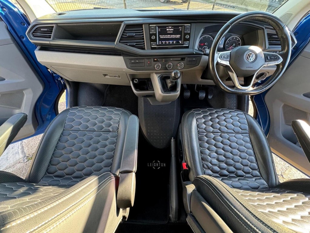 VOLKSWAGEN TRANSPORTER