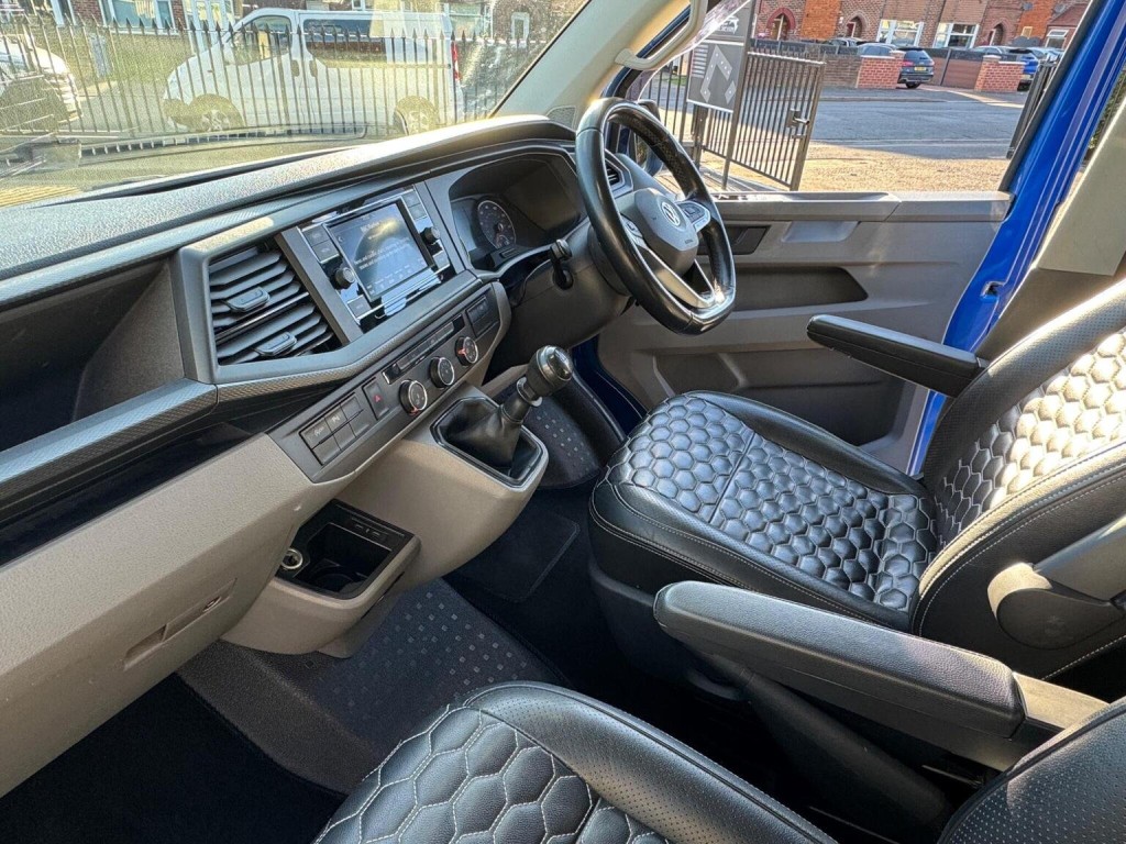 VOLKSWAGEN TRANSPORTER