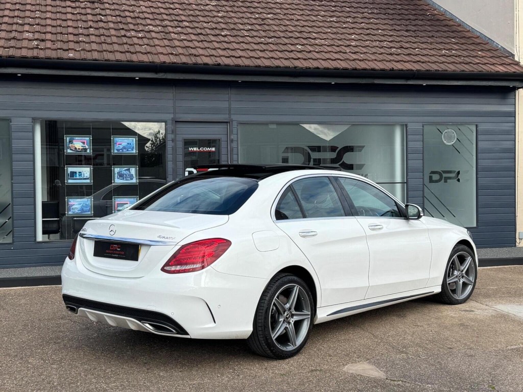 MERCEDES-BENZ C CLASS