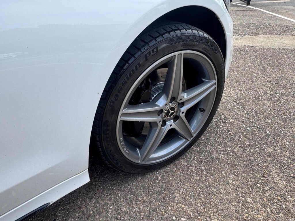 MERCEDES-BENZ C CLASS