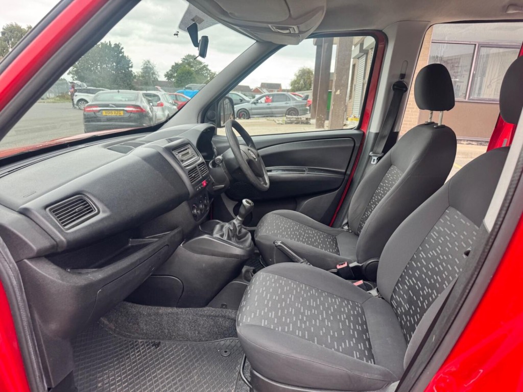 VAUXHALL COMBO LIFE