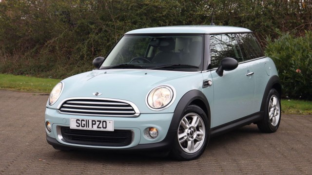 MINI HATCH 1.6 One Hatch