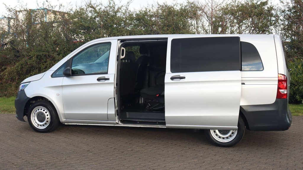 MERCEDES-BENZ VITO