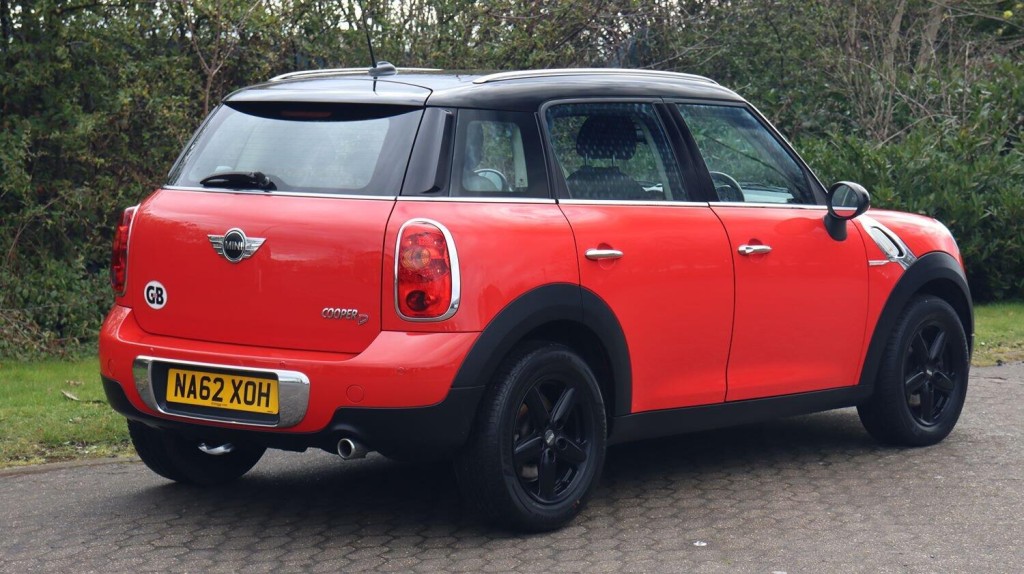 MINI COUNTRYMAN