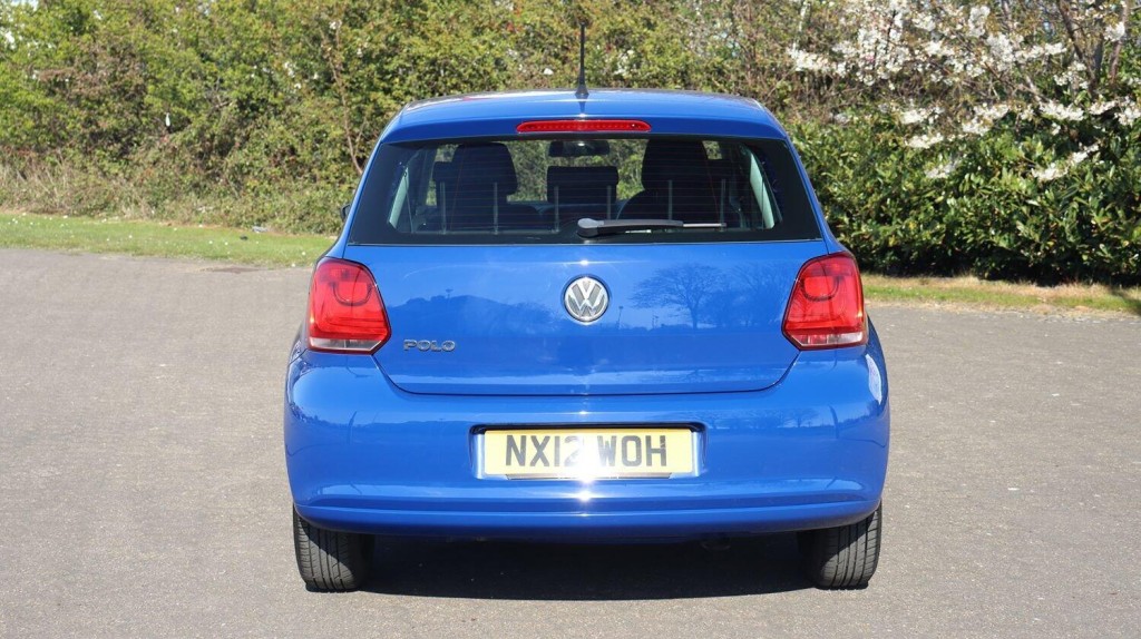 VOLKSWAGEN POLO