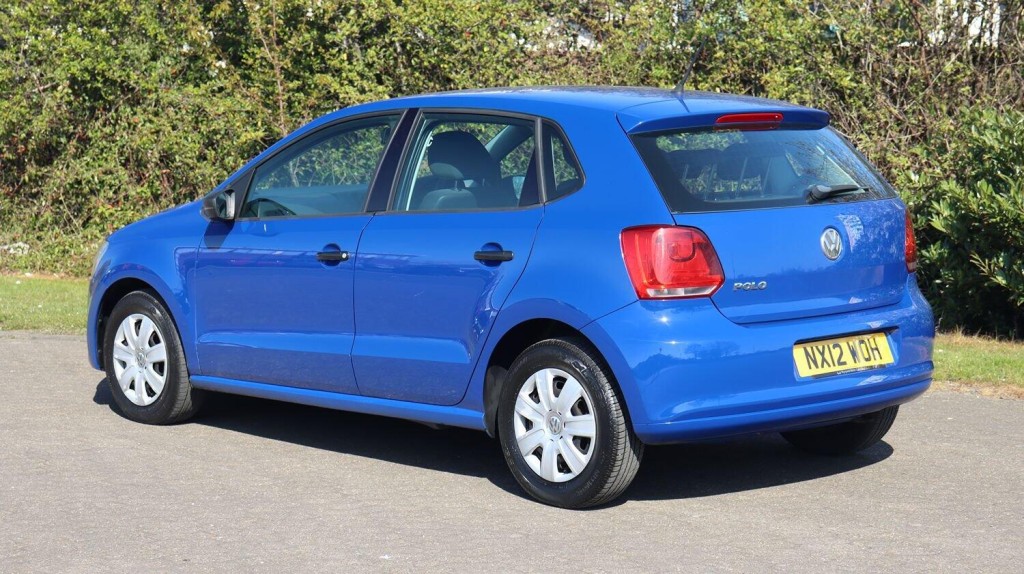 VOLKSWAGEN POLO