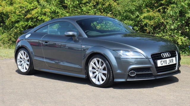 AUDI TT 2.0 TFSI S line