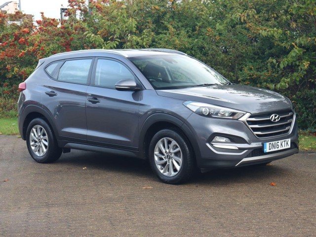 HYUNDAI TUCSON 2.0 CRDi SE Nav