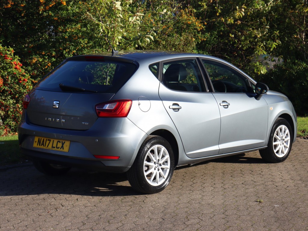 SEAT IBIZA