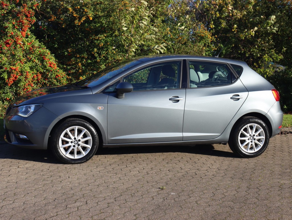 SEAT IBIZA