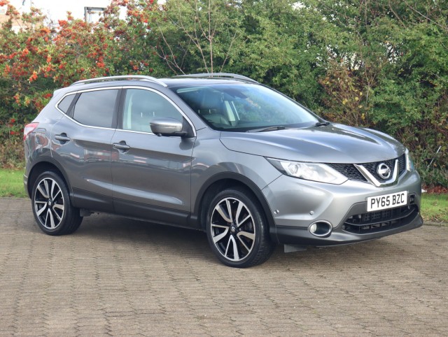 NISSAN QASHQAI 1.5 dCi Tekna