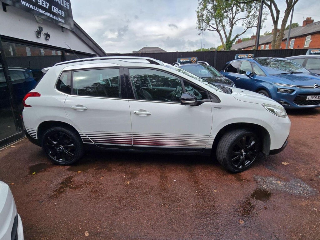 PEUGEOT 2008