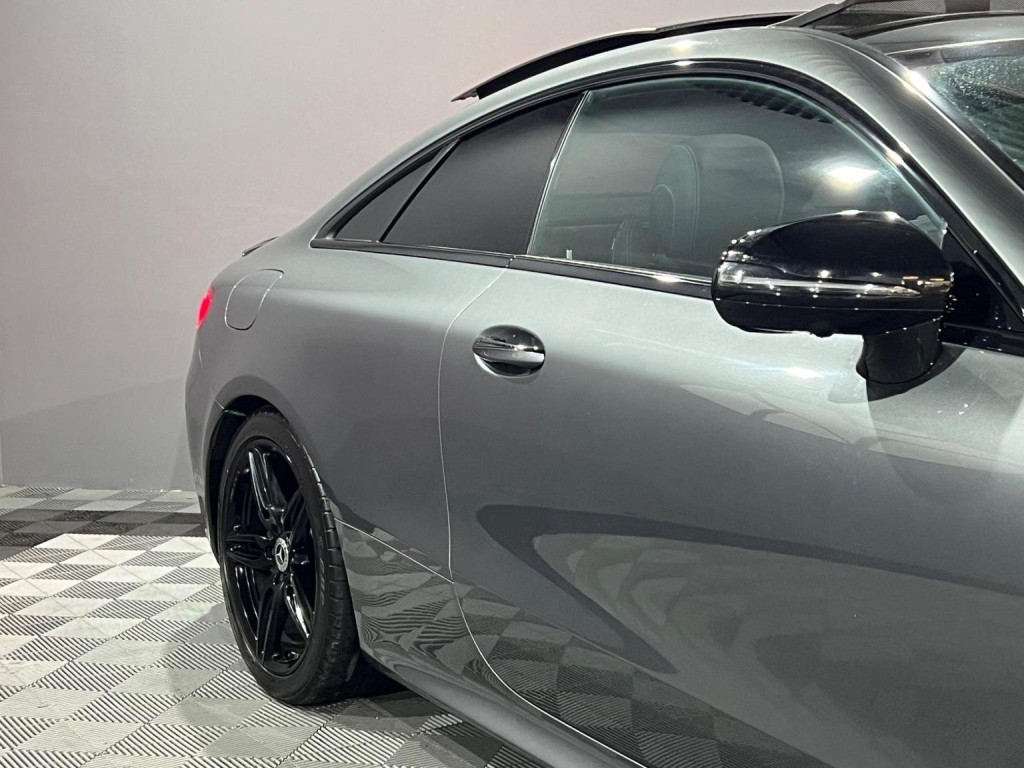 MERCEDES-BENZ E CLASS