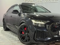 AUDI RSQ8