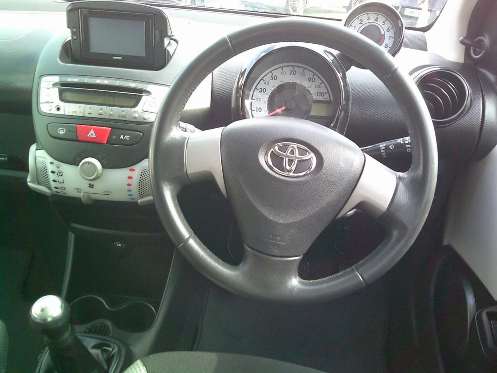 TOYOTA AYGO