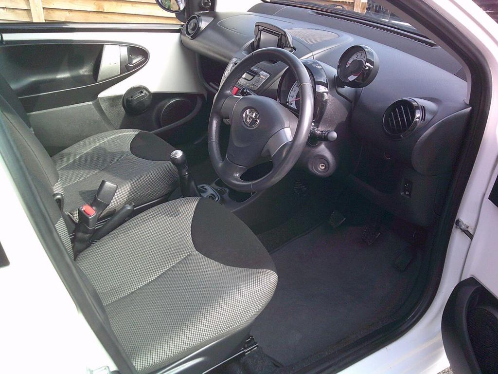 TOYOTA AYGO