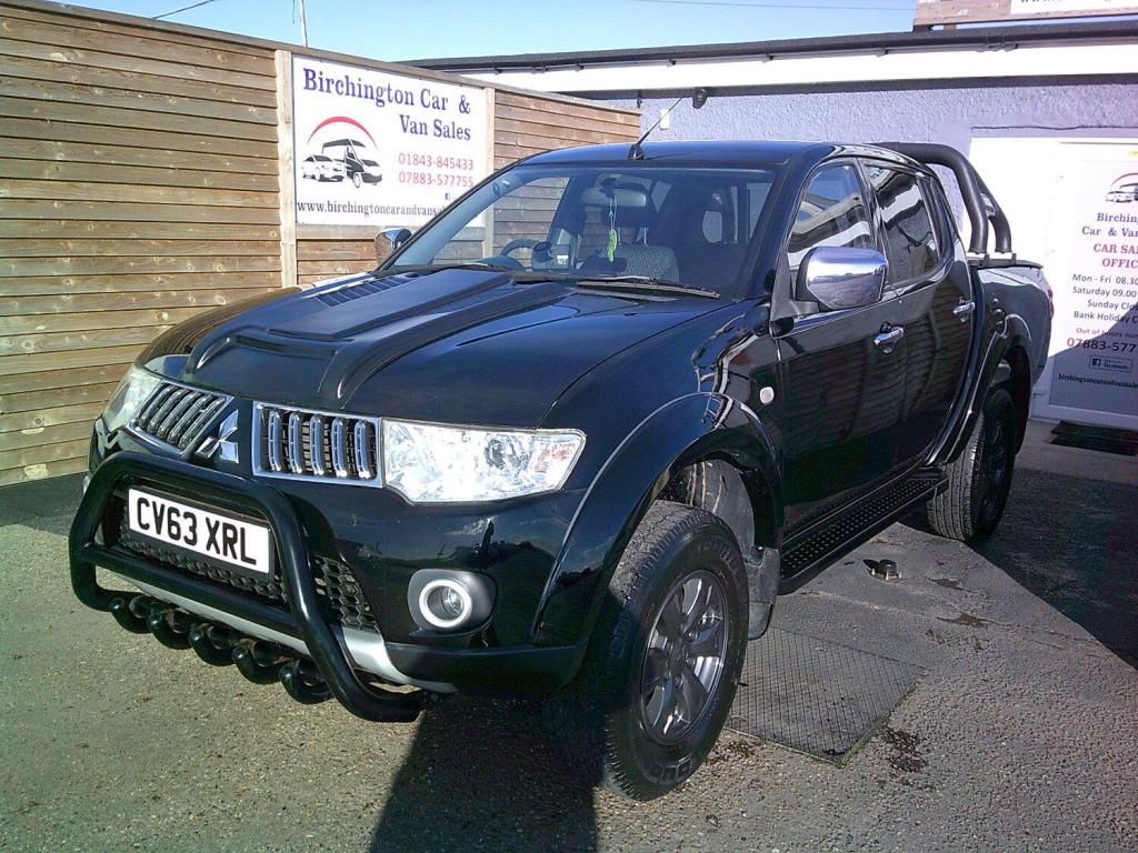 MITSUBISHI L200