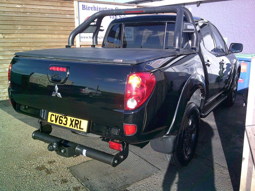 MITSUBISHI L200