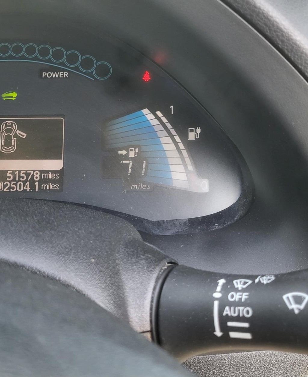 NISSAN LEAF