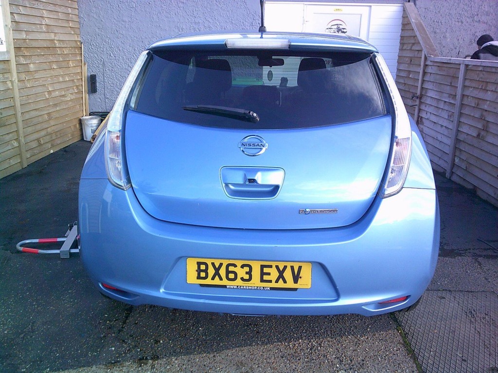 NISSAN LEAF