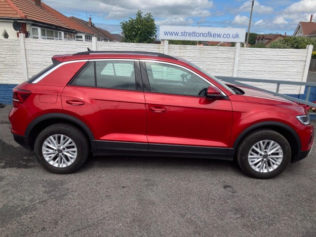 VOLKSWAGEN T-ROC