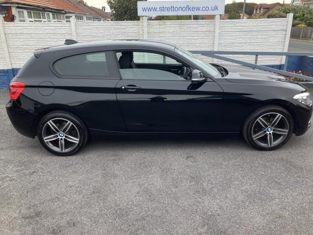 BMW 1 SERIES