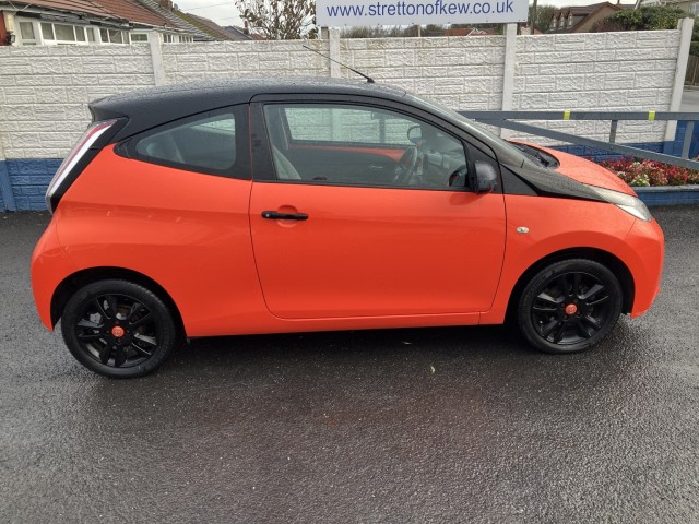 TOYOTA AYGO