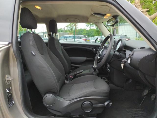 MINI HATCH 1.6 One Hatch