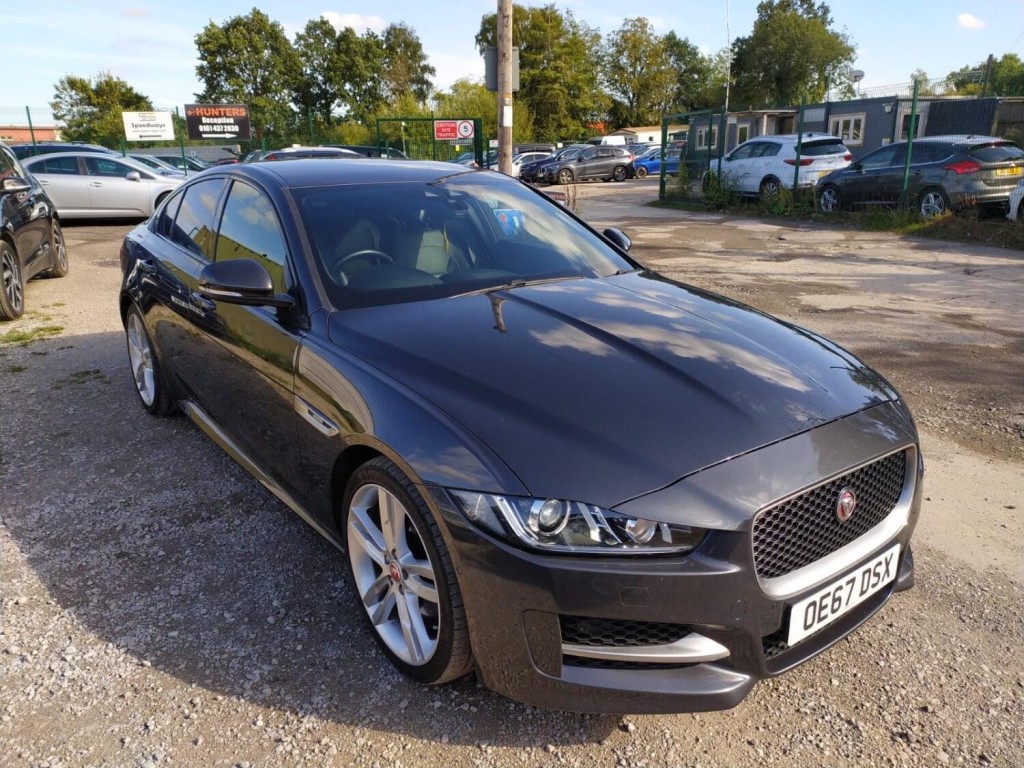 JAGUAR XE