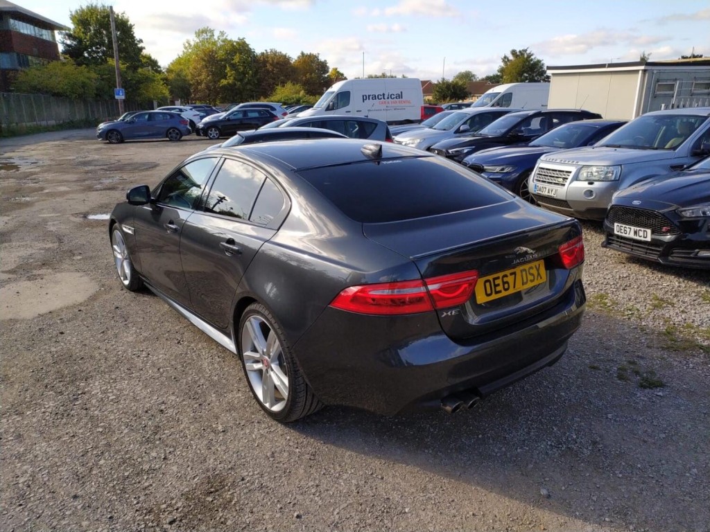 JAGUAR XE