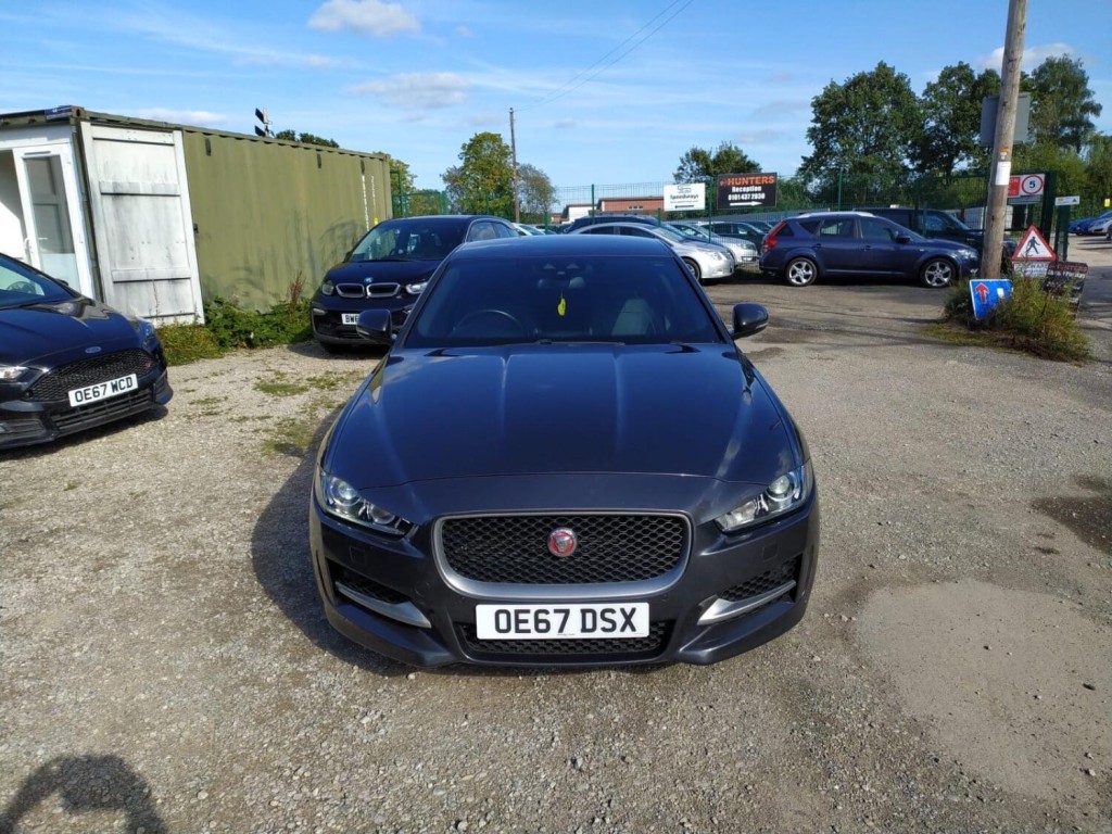 JAGUAR XE