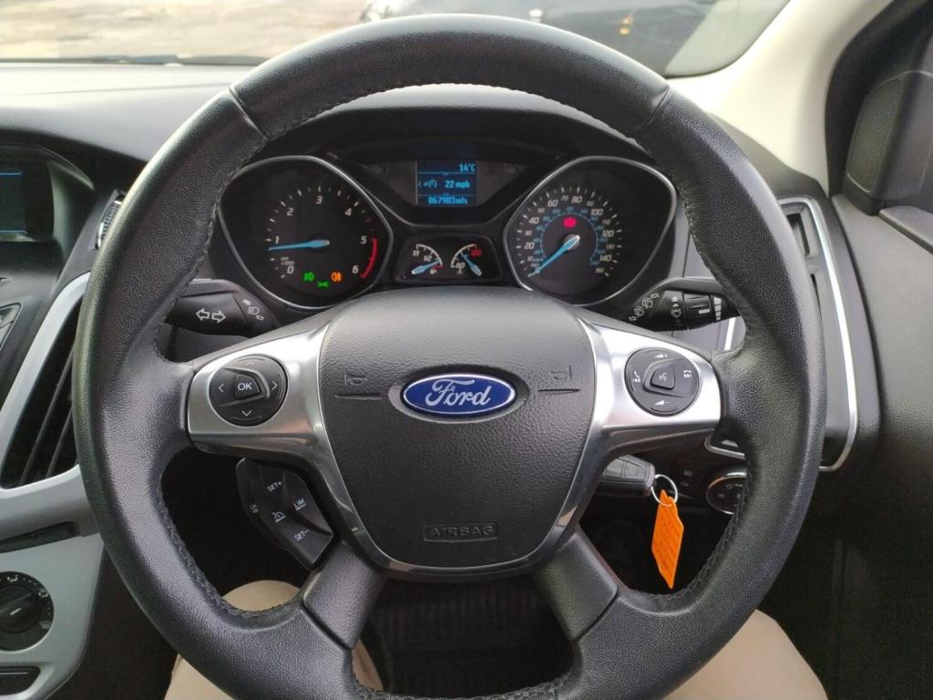 FORD FOCUS