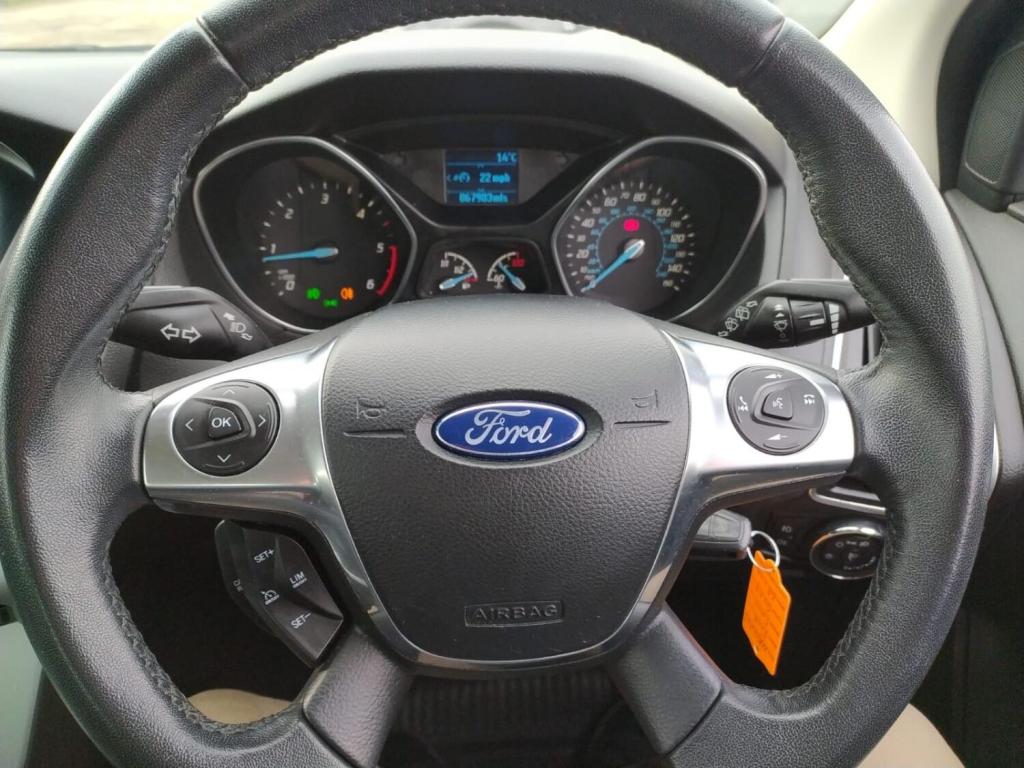 FORD FOCUS